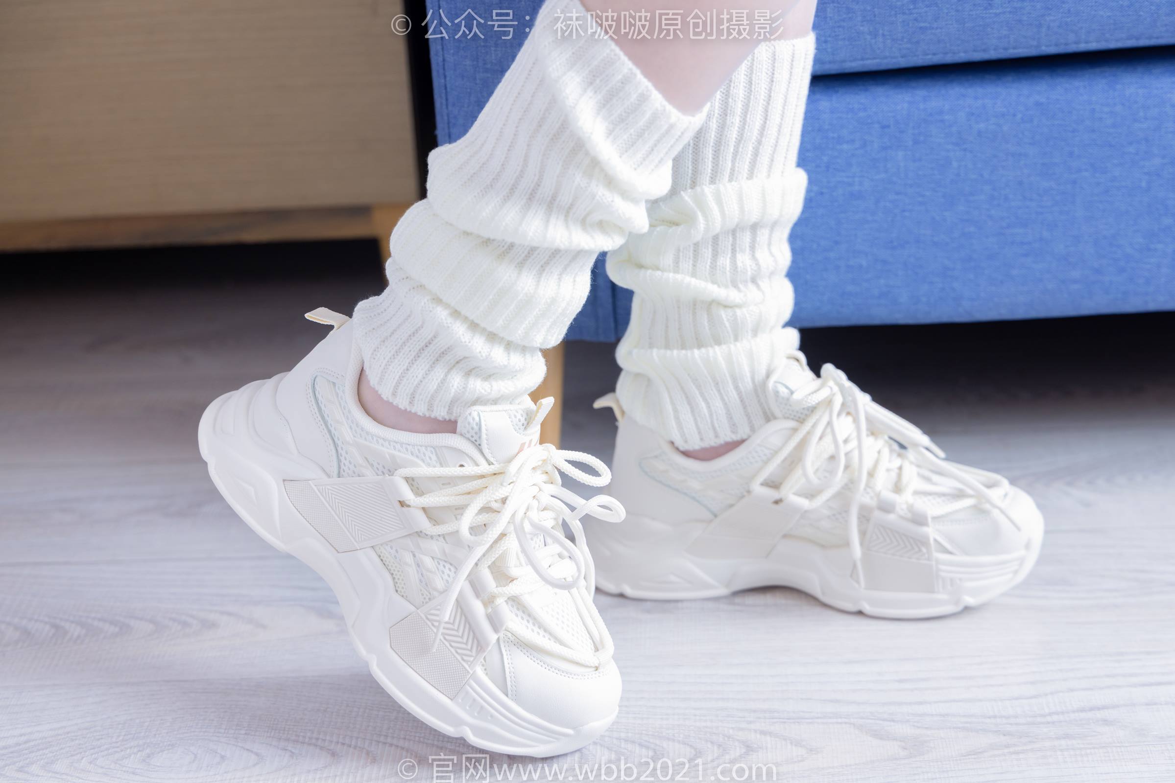 [BoBoSocks袜啵啵]NO.305 小甜豆-运动鞋、人字拖、袜套、油亮白丝[140P]插图4